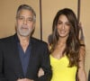 George et Amal Clooney sont officiellement installés à Brignoles
George Clooney and Amal Clooney - Première du film "The Boys in The Boat" à Los Angeles. 