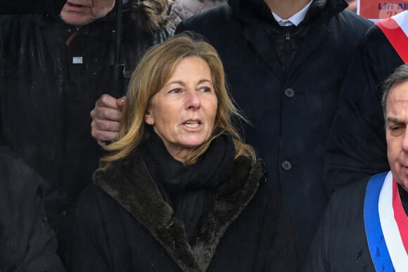 Et lorsque l'envie lui prend de sortir avec du monde, elle fait appel à ses amis.
Exclusif - Claire Chazal - Rassemblement au Trocadéro appelant à la libération des otages détenus par les terroristes du Hamas. Paris, le 22 décembre 2023. © Lionel Urman/Bestimage