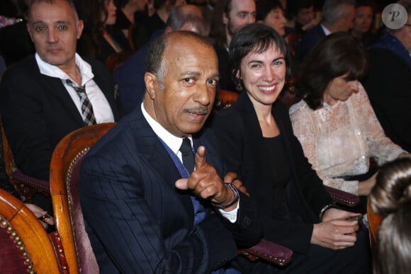 Pascal Légitimus et une amie - 35ème cérémonie des Molières aux Folies Bergère à Paris, France, le 6 Mai 2024. © Bertrand Rindoff / Bestimage