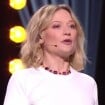 VIDEO Molières 2024 : Caroline Vigneaux sans soutien-gorge sur scène, l'humoriste envoie un message fort sur France 2