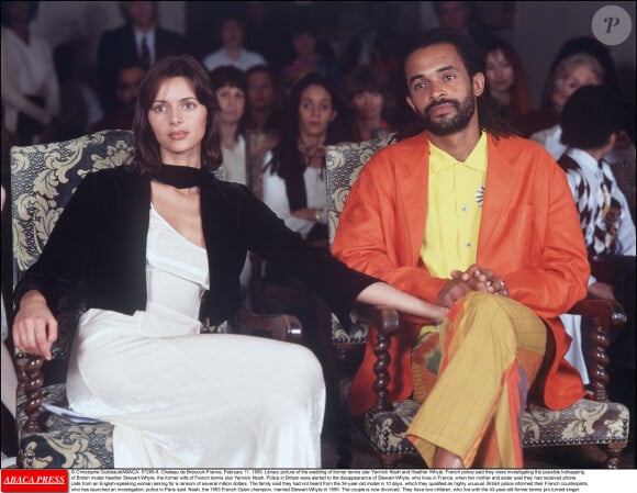 Christophe Guibbaud/ABACA. Château de Brecourt-France, 11 février 1995. Mariage de l'ancienne star du tennis Yannick Noah et de Heather Whyte.