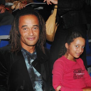 Yannick Noah, star du tennis et chanteur français, et sa famille assistent à la superproduction de "Ben-Hur" de Robert Hossein au Stade de France à Saint-Denis, près de Paris, France, le 26 septembre 2006. Photo par Nicolas Khayat/ABACAPRESS.COM