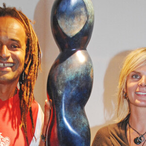 Après sa carrière dans le mannequinat, Cecilia est devenue sculptrice.
Yannick Noah et son ex-femme Cecilia Rodhe assistent au vernissage de l'exposition de sculptures de Cecilia à la Galerie '75 Faubourg' à Paris, France, le 4 octobre 2007. Photo par Christophe Guibbaud/ABACAPRESS.COM