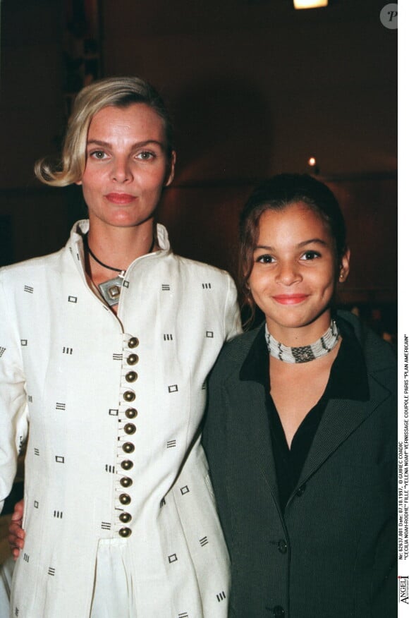 Cecilia Rodhe et sa fille Yelena en 1997.