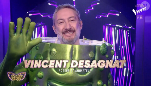 Vincent Desagnat a fait une petite surprise à sa dernière fille en jouant le rôle d'un Cornichon dans "Mask Singer" ce 10 mai 2024 sur TF1.
