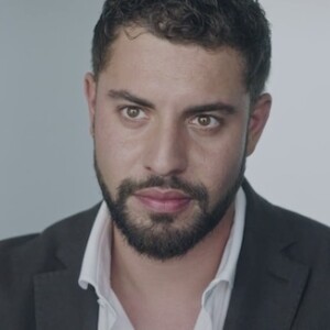 Marwan Berreni aurait dû rempiler dans "Plus belle la vie, encore plus belle", la suite qu'a donnée TF1 à la série, dix-huit mois après son arrêt sur France 3.