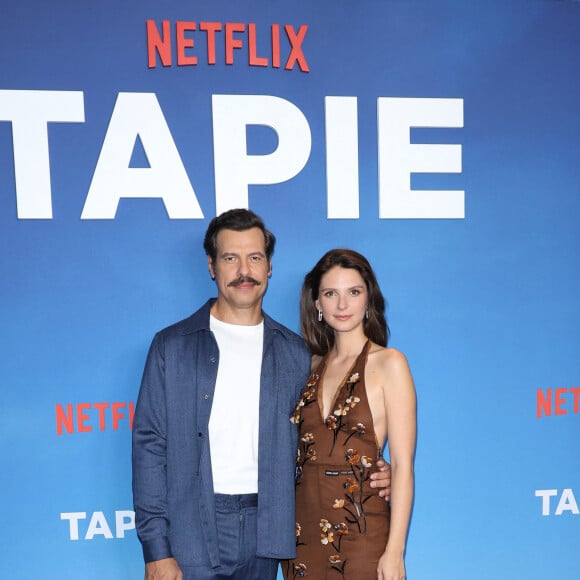 Laurent Lafitte et Joséphine Japy - Avant-première Netflix de la série "Tapie" à l'UGC Normandie Paris le 11 septembre 2023. © Coadic Guirec/Bestimage