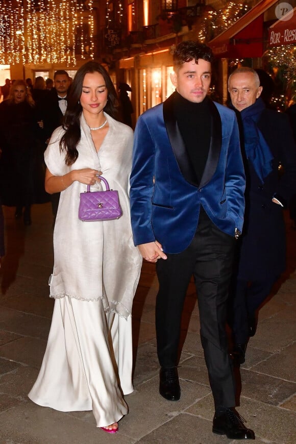 Charles Leclerc et Alexandra Saint-Mleux en Italie.