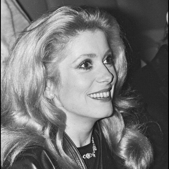 Catherine Deneuve à la première du film "Sauvage".