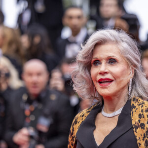 Jane Fonda - Montée des marches du film « Le deuxième acte » pour la cérémonie d’ouverture du 77ème Festival International du Film de Cannes, au Palais des Festivals à Cannes. Le 14 mai 2024 © Olivier Borde / Bestimage
