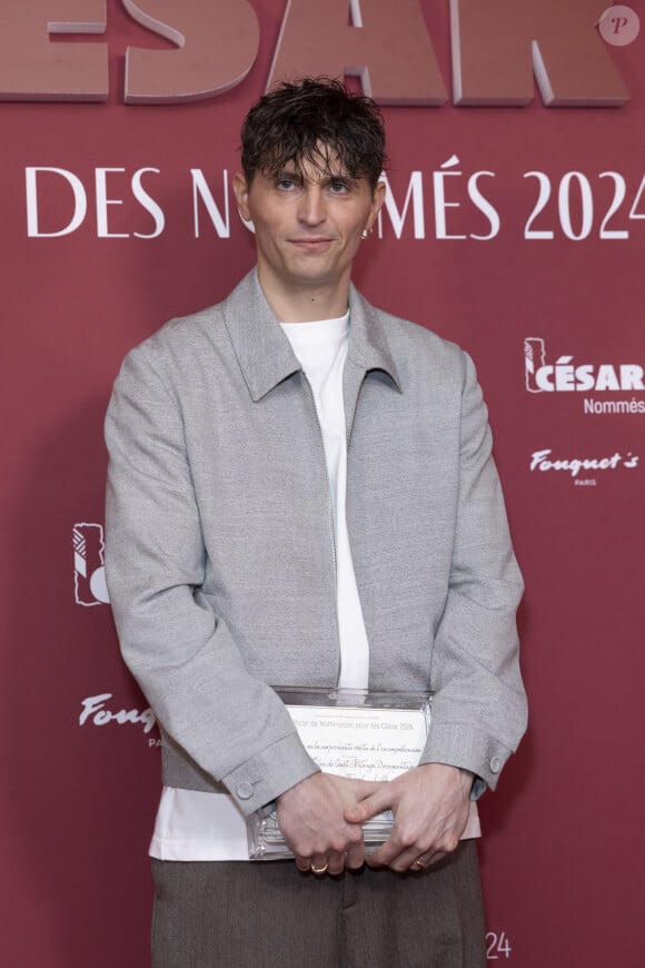 Raphael Quenard, au Photocall des participants au dîner des nommés des César 2024 au Fouquet's Paris le 5 février 2024. © Olivier Borde / Bestimage