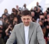 Lui qui vient de faire l'ouverture du Festival de Cannes.
Raphaël Quenard - Photocall du film "Le deuxième acte", présenté hors compétition, lors du 77ème Festival International du Film de Cannes (14 - 25 mai 2024), le 15 mai 2024. 