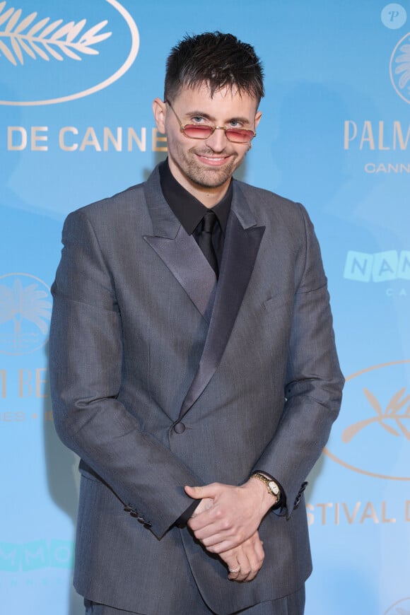 Retour sur son ascension fulgurante, lui qui a un peu touché à tout.
Raphaël Quenard - Photocall du dîner d'ouverture du 77ème Festival International du Film de Cannes, au Carlton. Le 14 mai 2024 © Borde-Jacovides-Moreau / Bestimage 