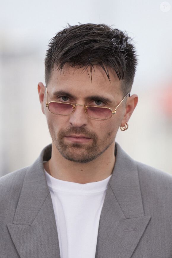 Raphaël Quenard - Photocall du film "Le deuxième acte", présenté hors compétition, lors du 77ème Festival International du Film de Cannes (14 - 25 mai 2024), le 15 mai 2024. 