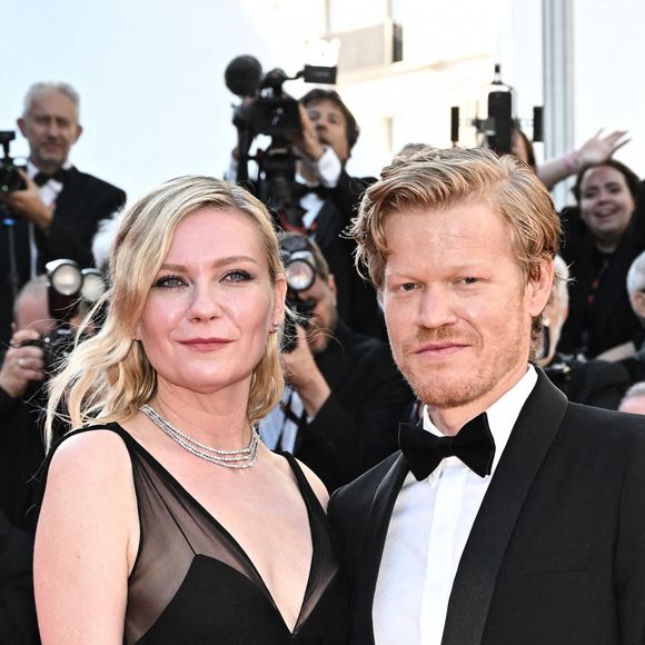 Kirsten Dunst et Jesse Plemons étaient quand à eux assortis.
Kirsten Dunst et Jesse Plemons - Montée des marches  "Kinds Of Kindness" à Cannes, le 17 mai 2024. Photo by David Niviere/ABACAPRESS.COM