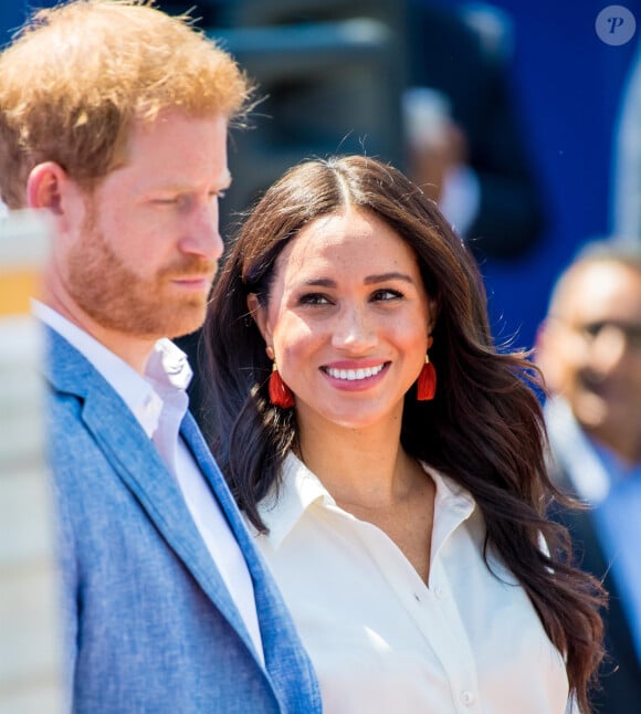 Le prince Harry, duc de Sussex, et Meghan Markle, duchesse de Sussex, visite l'association "Yes" (Youth Employment Service) qui oeuvre pour résoudre le problème du chômage des jeunes en Afrique du Sud. Johannesburg, le 2 octobre 2019. 