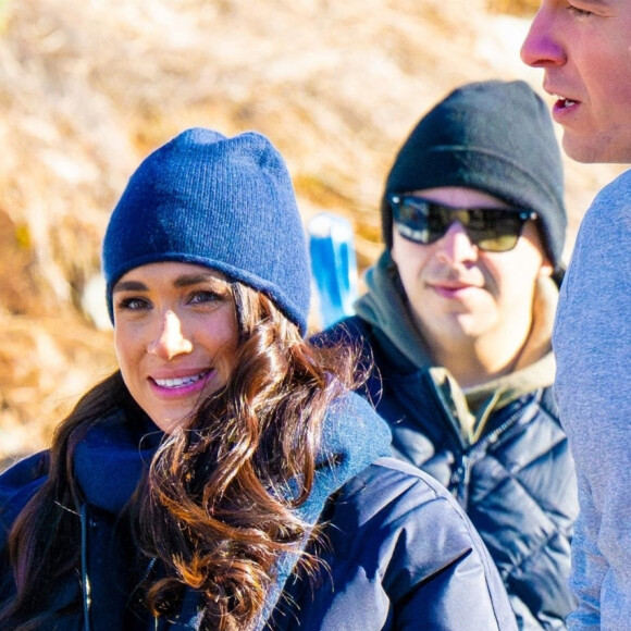 Le prince Harry fait du skeleton sous les yeux de Meghan Markle lors d'une visite au camp d'entrainement des athlètes des Invictus Games 2024 à Whistler en Colombie Britannique le 15 février 2024. 