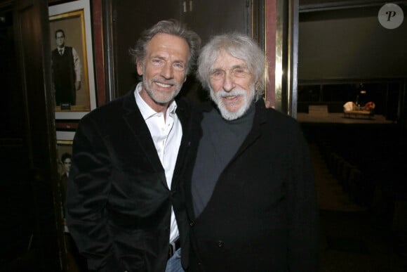 Stéphane Freiss et Pierre Richard - Stéphane Freiss est élevé au grade d'Officier de l'ordre des Arts et des Lettres au théâtre Antoine à Paris, France, le 13 Mai 2024. © Bertrand Rindoff / Bestimage