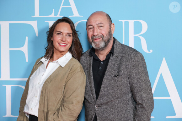 Kad Merad, Julia Vignali assistant à la première du film La Vie Pour De Vrai tenue au Pathe Wepler, à Paris, France le 18 avril 2023. Photo par David Boyer/ABACAPRESS.COM