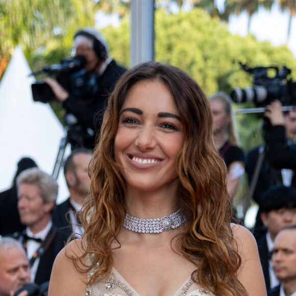 Certains ont trouvé cela trop osé
Delphine Wespiser  (Robe Christophe Guillarmé) - Montée des marches du film " Elémentaire " pour la cérémonie de clôture du 76ème Festival International du Film de Cannes, au Palais des Festivals à Cannes. Le 27 mai 2023 © Olivier Borde / Bestimage 