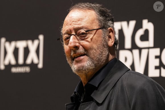 Au cours de sa vie, l'acteur de 75 ans a été père de six enfants de trois mariages différents
 
Jean Reno - People au gala "Magic of Motown" au Cipriani à New York. Le 10 avril 2024