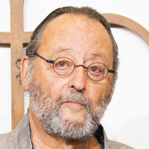 Jean Reno évoque son premier mariage avec Geneviève
 
Jean Reno - Première de la série "A Private Affair" à Madrid.