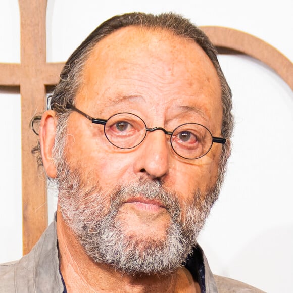 Jean Reno évoque son premier mariage avec Geneviève
 
Jean Reno - Première de la série "A Private Affair" à Madrid.