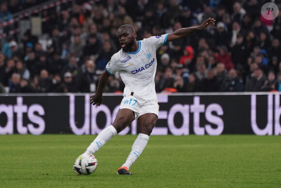 Les joueurs marseillais "sont en bonne santé mais extrêmement choqués" d'après une source interne au club
 
Jean Emile Onana Onana (Olympique de Marseille) - Match de Ligue 1 Uber Eats "Marseille - Metz (1-1)" au stade Vélodrome, le 9 février 2024.