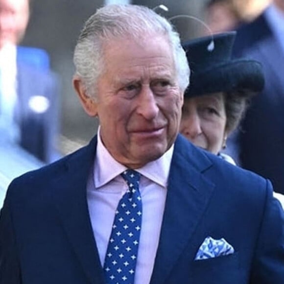 Charles III a prs une décision qui ne va pas plaire à ses voisins !
Le roi Charles III d'Angleterre - La famille royale du Royaume Uni arrive à la chapelle Saint George pour la messe de Pâques au château de Windsor. 