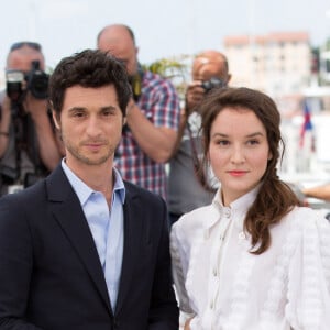 Jérémie Elkaïm et Anaïs Demoustier avaient monté les marches en glamour. 
Jérémie Elkaïm, Anaïs Demoustier - Photocall du film "Marguerite & Julien" lors du 68ème festival international du film de Cannes.