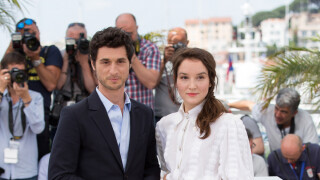 PHOTOS Anaïs Demoustier et Jérémie Elkaïm : Couple pudique mais chic à Cannes
