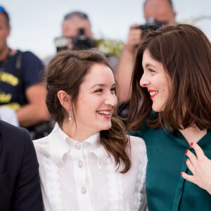 Jérémie Elkaïm, Anaïs Demoustier et Valérie Donzelli (montre Jaeger-LeCoultre) - Photocall du film "Marguerite & Julien" lors du 68ème festival international du film de Cannes. Le 19 mai 2015. 