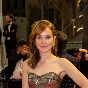 Info - Anaïs Demoustier, Présidente du Jury de la Caméra d'or du 76e Festival de Cannes - Anaïs Demoustier - Montée des marches du film " Fumer Fait Tousser " lors du 75ème Festival International du Film de Cannes. Le 21 mai 2022 © Cyril Moreau / Bestimage 