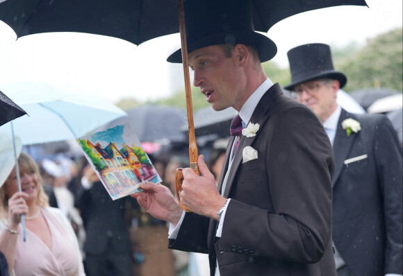 Le prince William, prince de Galles, et les invités lors de la "Garden Party du Souverain" au palais de Buckingham à Londres, le 21 mai 2024. 