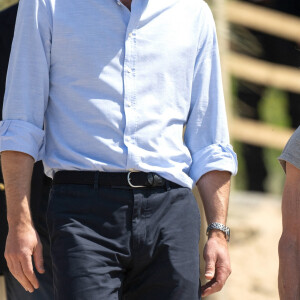 Le prince William, prince de Galles, visite la plage de Fistral, le 9 mai 2024. 