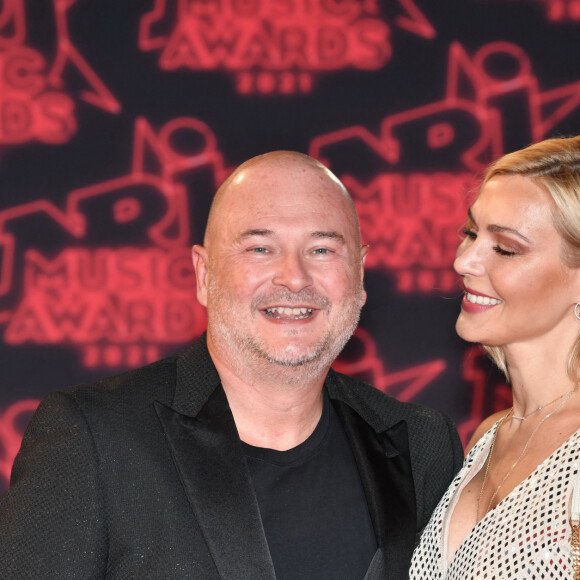 Sébastien Cauet et sa compagne Nathalie Dartois lors de la 23ème édition des NRJ Music Awards 2021 au Palais des Festivals de Cannes, le 20 novembre 2021. © Rachid Bellak/Bestimage 