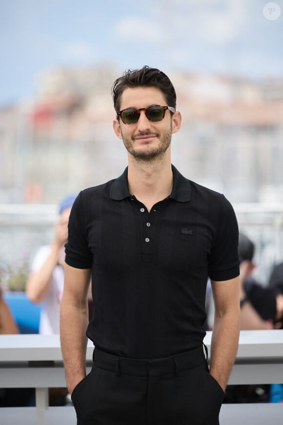 Il était venu pour Le Comte de Monte-Cristo. 
Pierre Niney - Photocall du film "Le comte de Monte Cristo" (Hors Compétition) lors du 77ème Festival International du Film de Cannes (14 - 25 mai 2024), le 23 mai 2024. © Moreau / Jacovides / Bestimage 