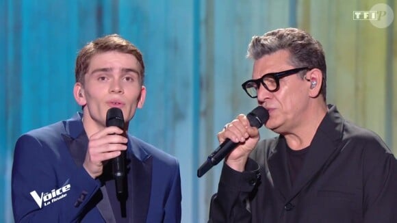 La prestation de Marc Lavoine a également été vivement critiquée, beaucoup estimant que son chewing-gum l'avait gêné.
Finale de la saison 13 "The Voice" sur TF1 le 25 mai 2024.