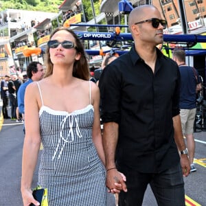 Après le Festival de Cannes, les célébrités se sont rendues en nombre à Monaco. 
Tony Parker et sa compagne Agathe Teyssier durant la journée des qualifications du 81ème Grand Prix de Formule 1 de Monaco. © Bruno Bebert/Bestimage