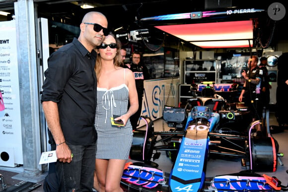 Tony Parker et sa compagne Agathe Teyssier durant la journée des qualifications du 81ème Grand Prix de Formule 1 de Monaco, le 25 mai 2024. © Bruno Bebert/Bestimage