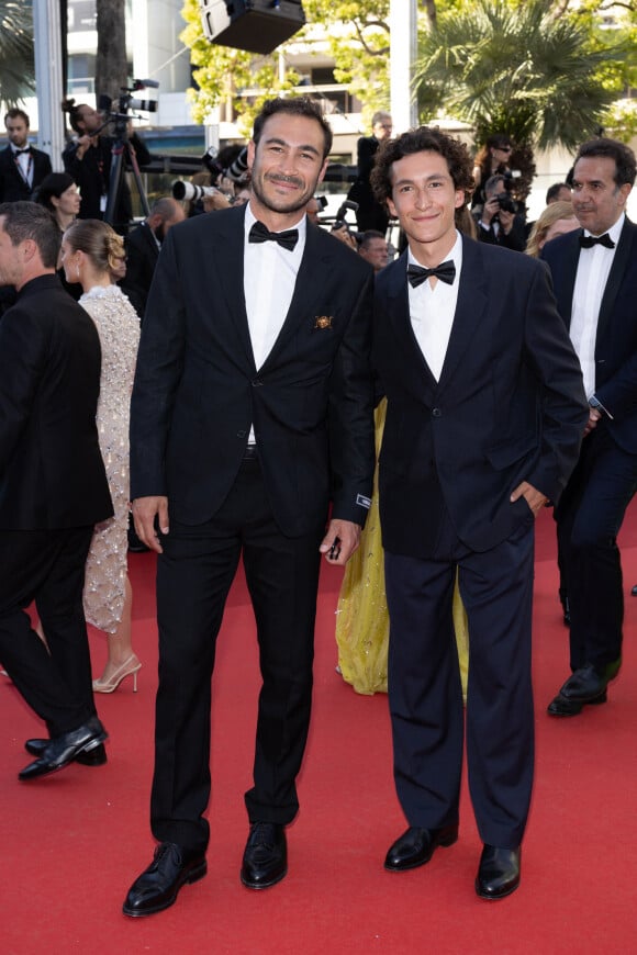 Valentin et Raphael Kretz (Série L'Agence) - Montée des marches du film " Le comte de Monte-Cristo " lors du 77ème Festival International du Film de Cannes, au Palais des Festivals à Cannes. Le 22 mai 2024 © Jacovides-Moreau / Bestimage