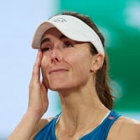 PHOTOS Les larmes d'Alizé Cornet et de son amoureux Pierre pour ses adieux à Roland-Garros et la fin de sa carrière à 34 ans