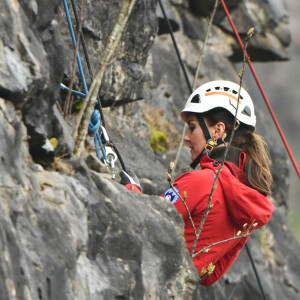 Le prince William et Kate Middleton en visite au siège de l'équipe de sauvetage en montagne de Central Beacons, le 27 avril 2023.