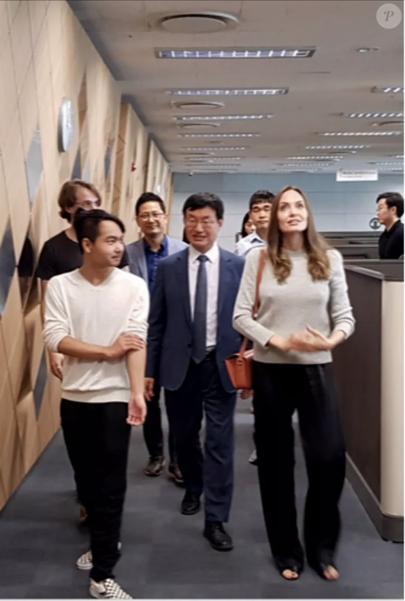 Angelina Jolie et Maddox à l'Université de Yonsei, Corée du Sud.©Université de Yonsei, Corée du Sud.