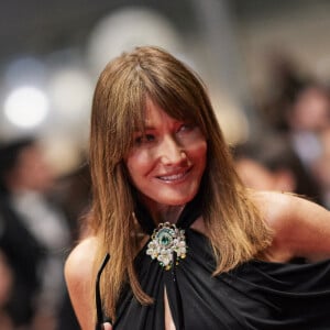 Sur la Croisette, elle a multiplié les apparitions sublimes
Carla Bruni Sarkozy - Montée des marches du film « The Substance » lors du 77ème Festival International du Film de Cannes, au Palais des Festivals à Cannes. Le 19 mai 2024 © Jacovides-Moreau / Bestimage