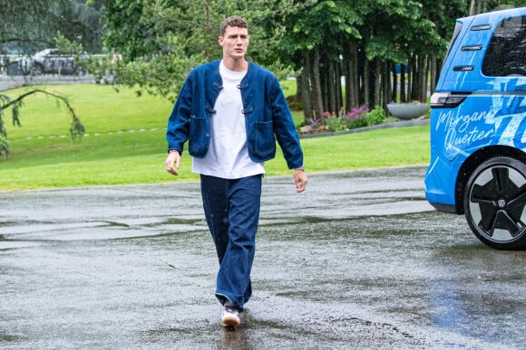 Benjamin Pavard - Arrivée des joueurs de l’Equipe de France de football à Clairefontaine, le 29 mai 2024. © Baptiste Autissier / Panoramic / Bestimage