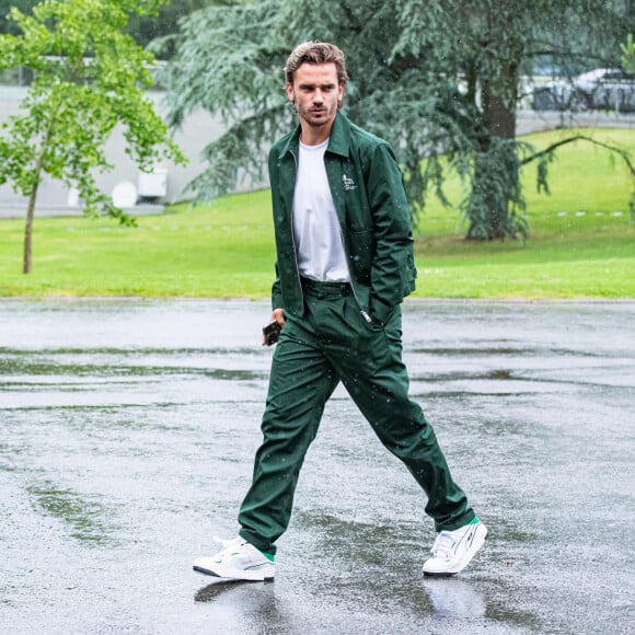 Antoine Griezmann - Arrivée des joueurs de l'Equipe de France de football à Clairefontaine, le 29 mai 2024. © Baptiste Autissier / Panoramic / Bestimage