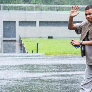 Kylian Mbappé - Arrivée des joueurs de l'Equipe de France de football à Clairefontaine, le 29 mai 2024. © Baptiste Autissier / Panoramic / Bestimage