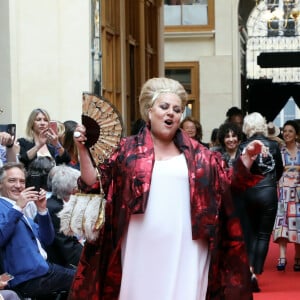 Marianne James - Défilé "Over Fifty... et alors !" à la galerie Vivienne à Paris le 17 Juin 2019.  © Dominique Jacovides/Bestimage