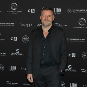 Eric Naulleau au photocall de la 11ème cérémonie des Globes de Cristal au Lido à Paris le 30 janvier 2017. © CVS / Bestimage